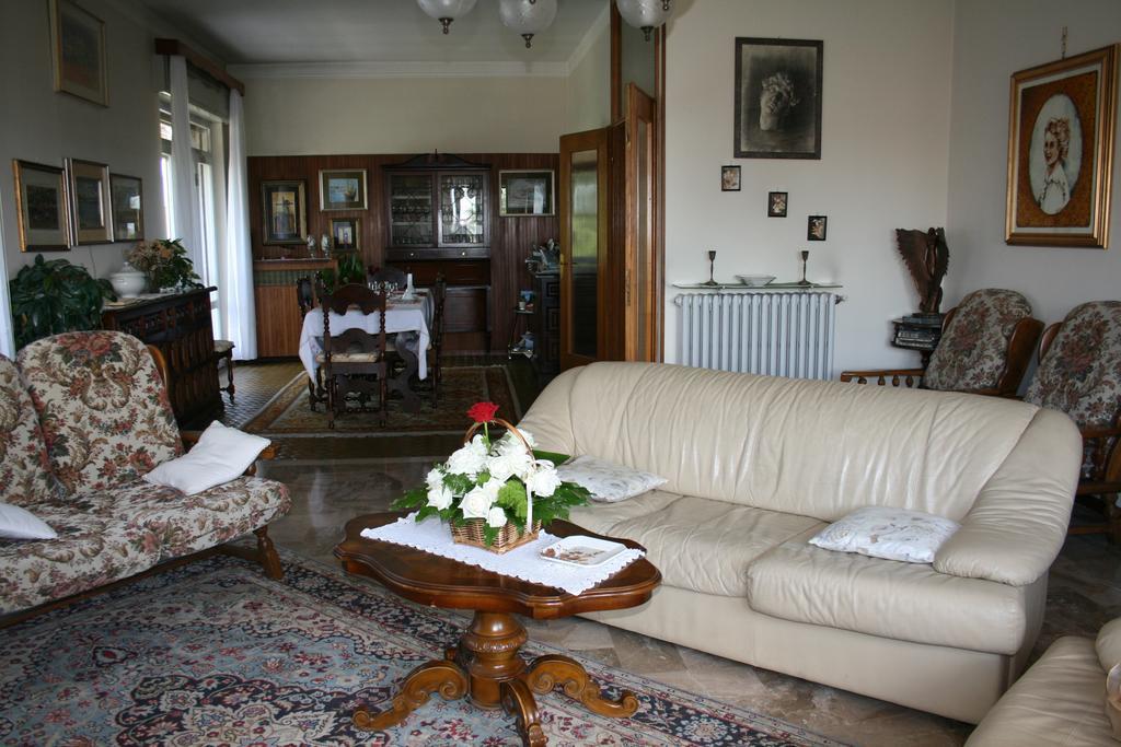 B&B Il Glicine Bedizzole Εξωτερικό φωτογραφία