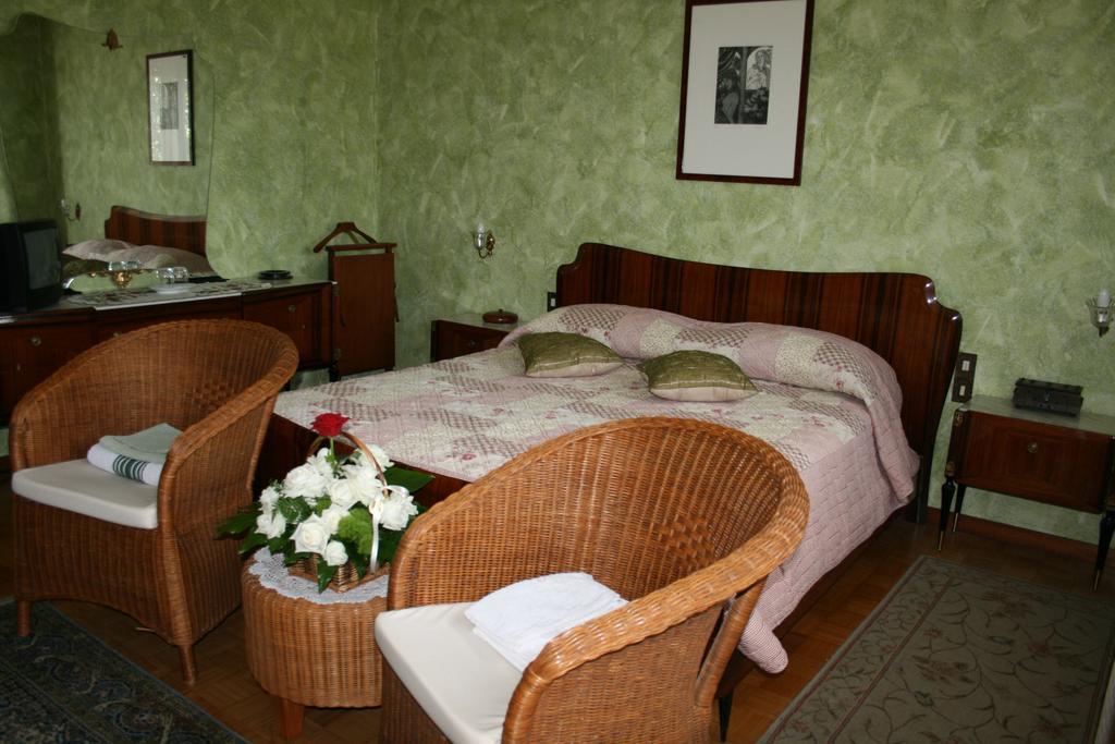B&B Il Glicine Bedizzole Εξωτερικό φωτογραφία